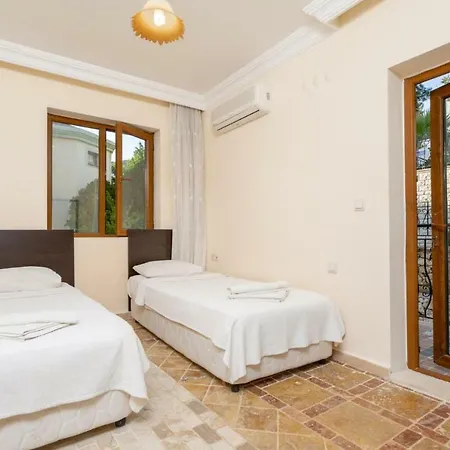 Defne * Kalkan